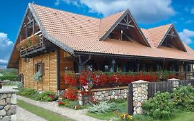 Marina Lester House